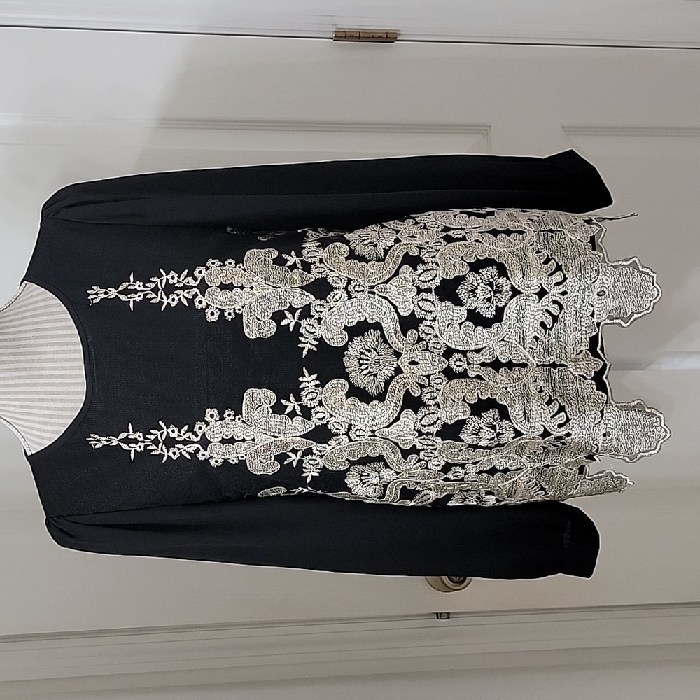 Giorgia & Johns Size Unknown Black Long Sleeve Tunic With Gold Embroidery, New